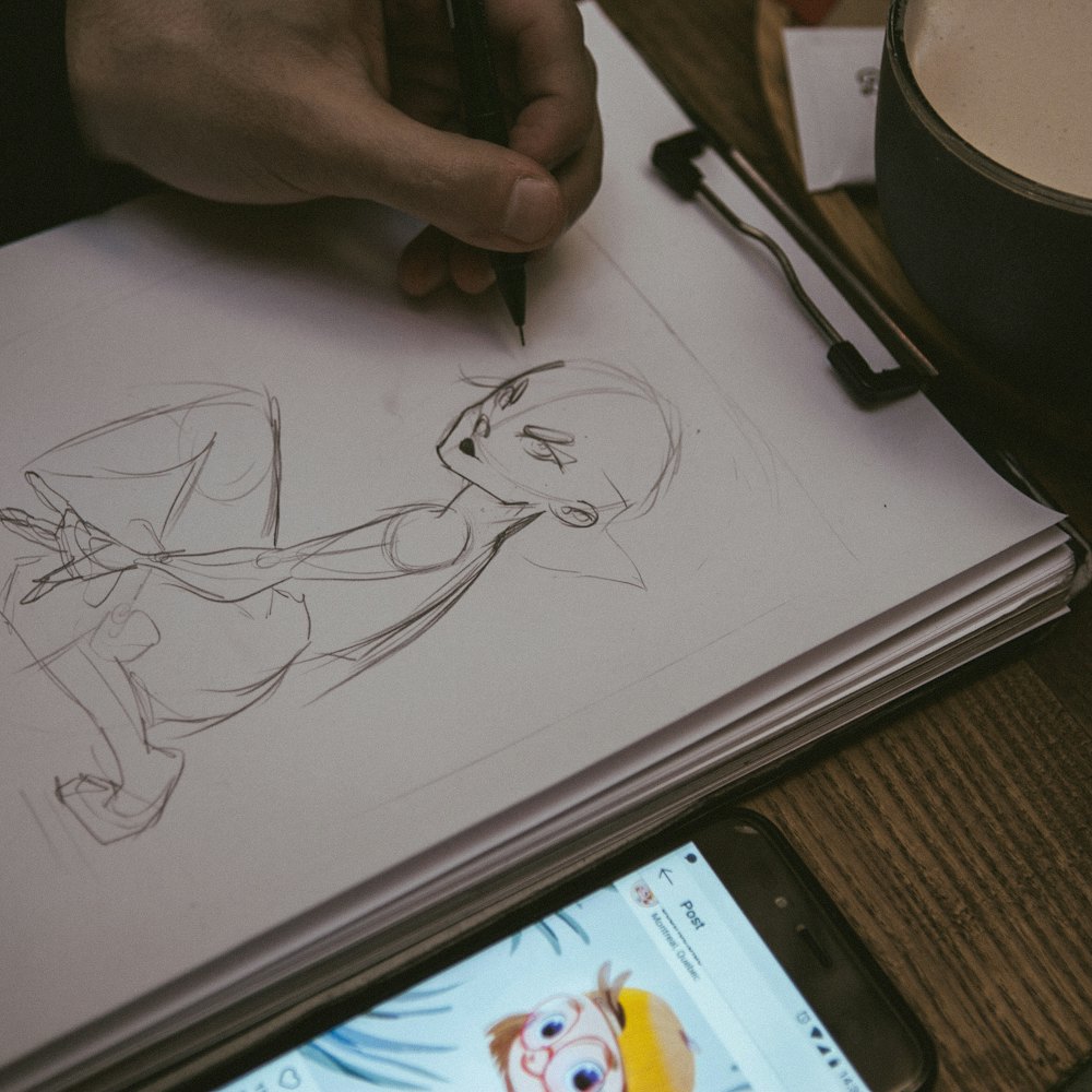 Sketsa potret dengan pensil